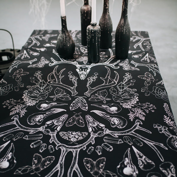 Tablecloth - Black Magic